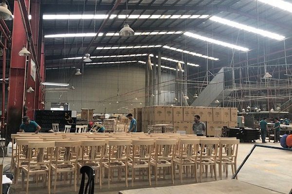Năm 2018 là cột mốc thời gian quan trọng với ngành chế biến gỗ và xuất khẩu lâm sản bởi môi trường kinh doanh có nhiều thay đổi.